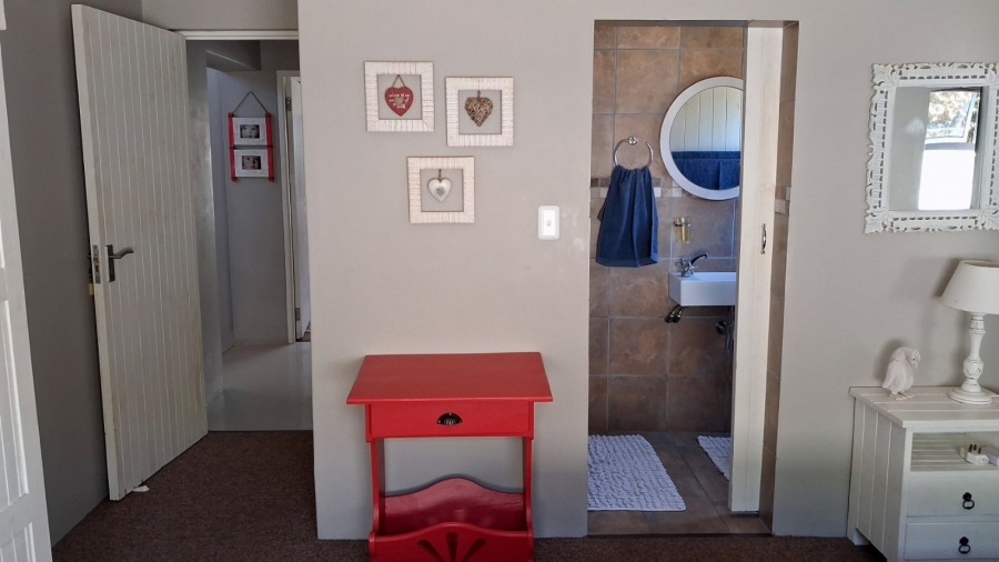 6 Bedroom Property for Sale in Stilbaai Wes Western Cape